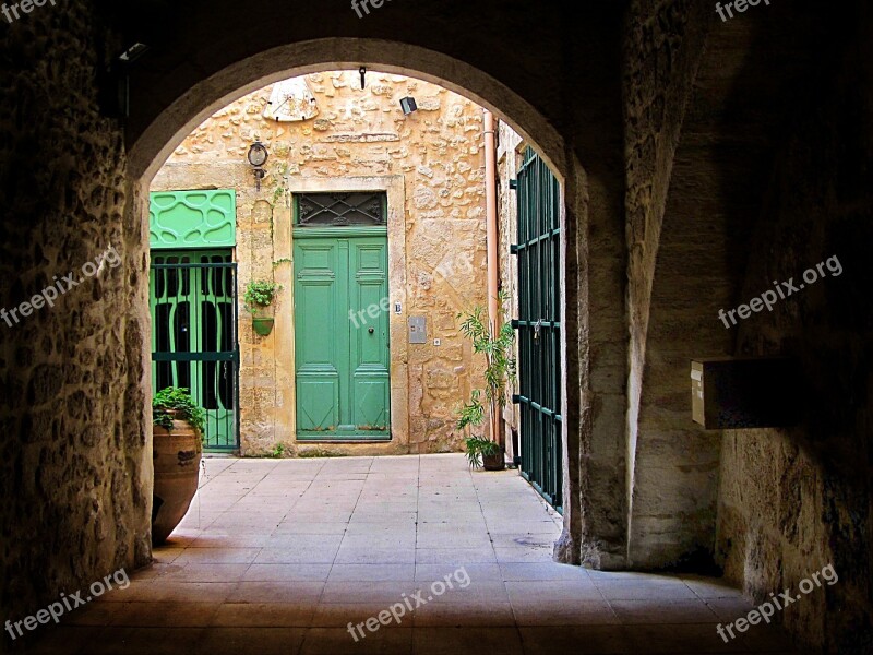 Door Green Béziers France Languedoc