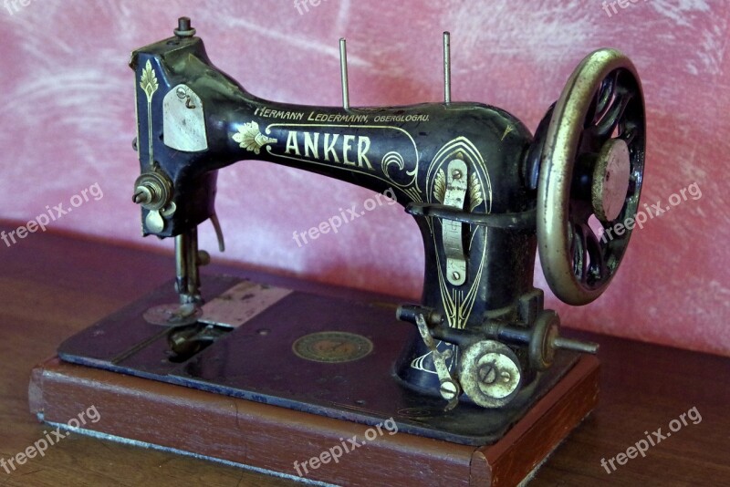 Sewing Machine Antique Old Sew Tool