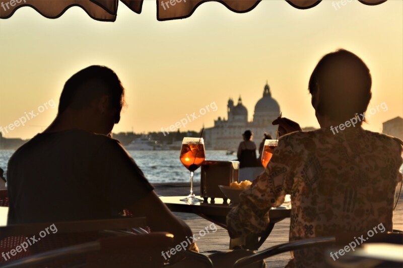 Venice Sunset Sundowner Spritz Aperol