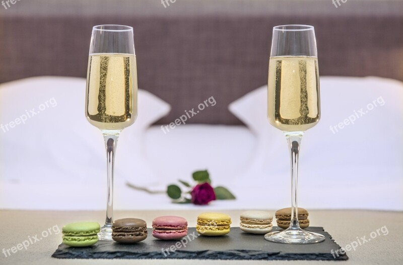 Pink Macaroons Romantic Champagne Glass