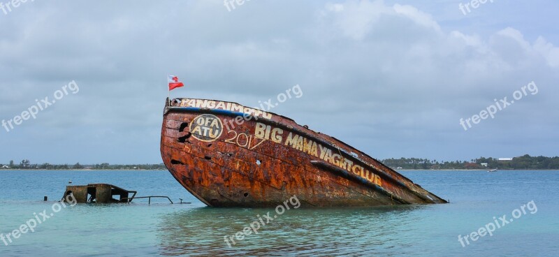 Shipwreck Ocean Sea Rusty Abandoned