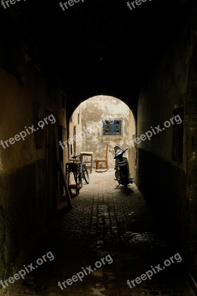 Alley Passage Arch Backyard Hof