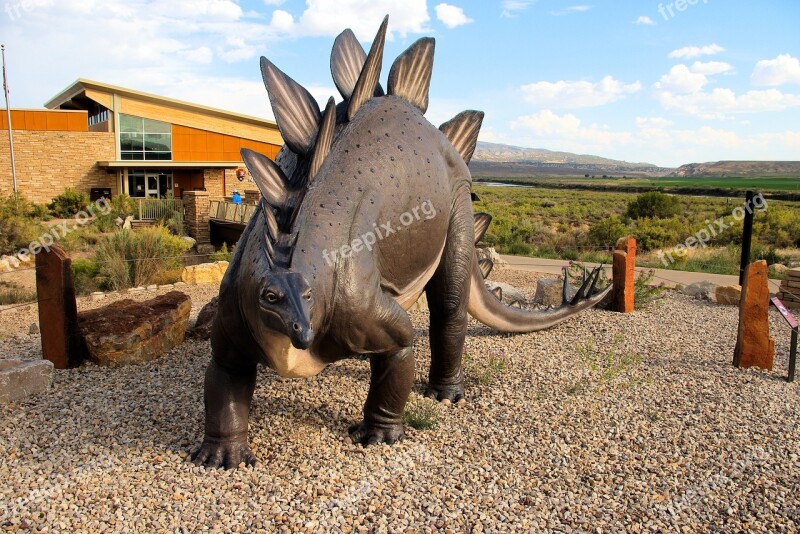 Stegosaurus Statue Stegosaurus Statue Dinosaur Extinct