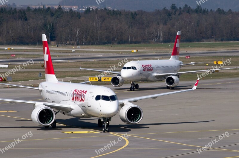 Swiss Aircraft Bombardier Cs100 Airport Zurich Airport