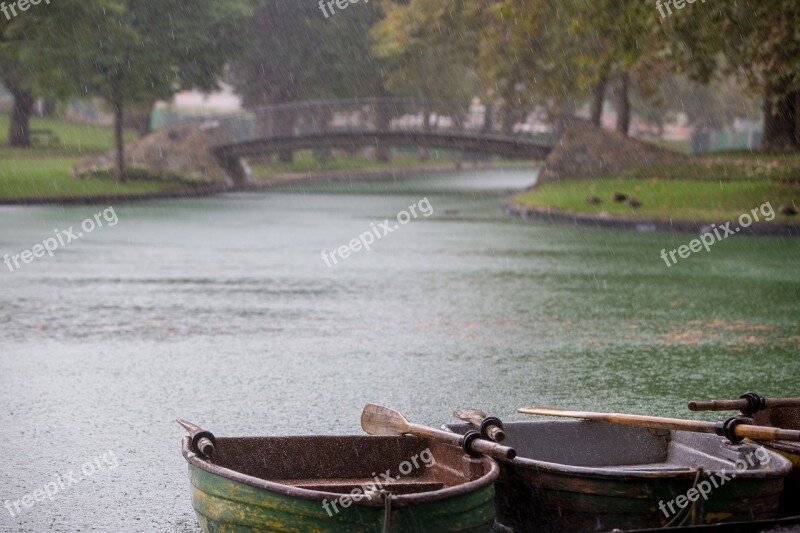 Row Boats Rainy Day Rain Rain Drops Park