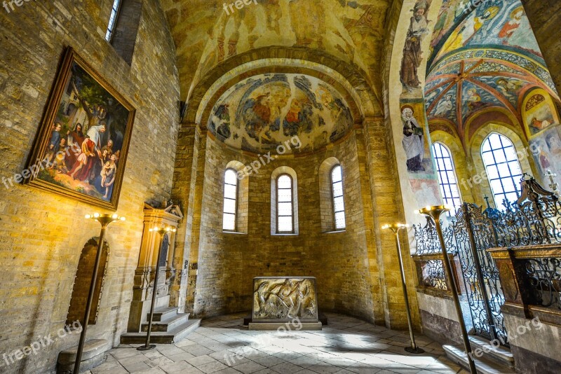 Prague Castle Windows Altar Religion