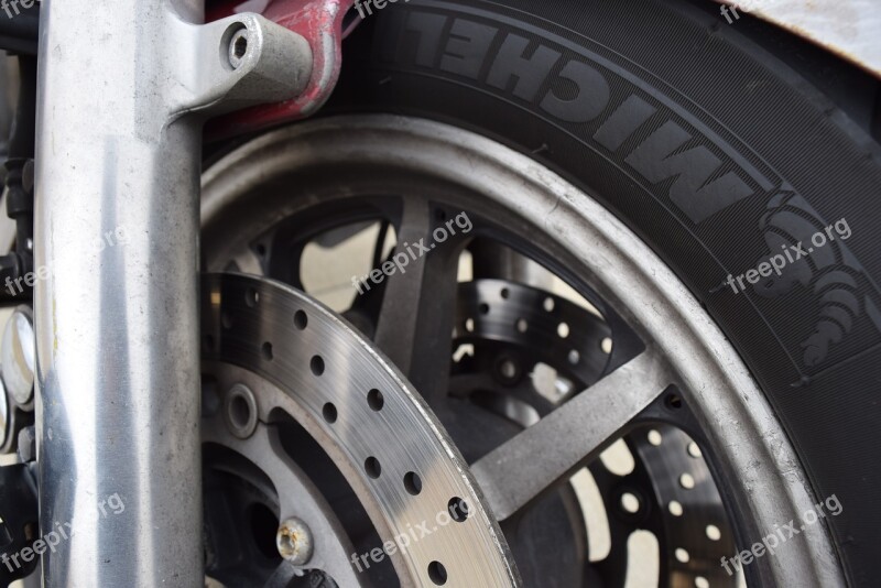 Motorcycle Axel Cruiser Michelin Tires