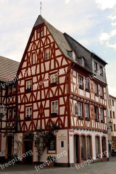 Mainz Historic Center Rheinhessen State Capital Alley