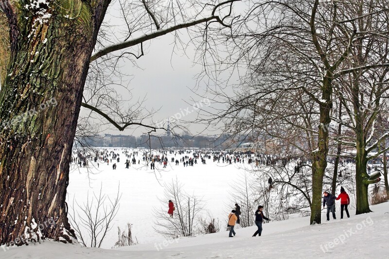 Eisvergnügen The Winter's Tale Alster Hamburg Winter Magic