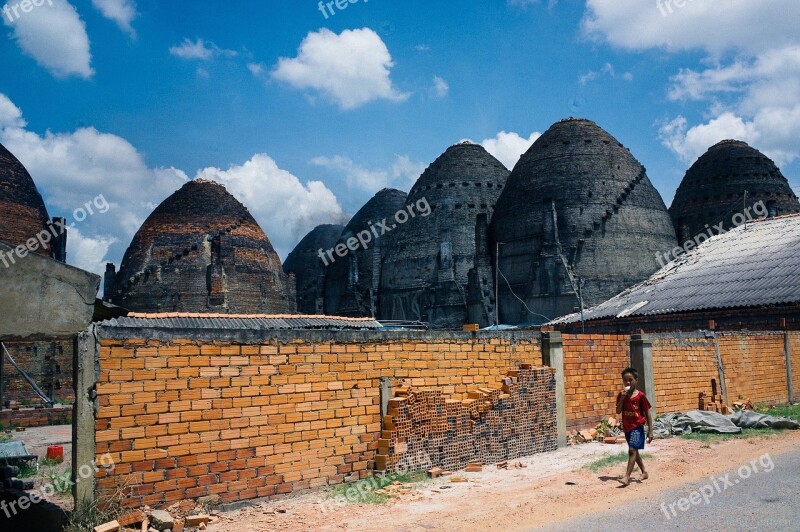 Sky Green Brick Oven People Vietnam