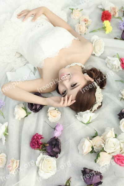 Marry Wedding Sample Dress Studio