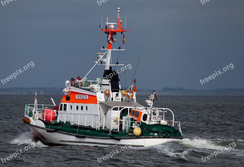 Sea Rescue Cruiser Shipping Rescue Help Ship