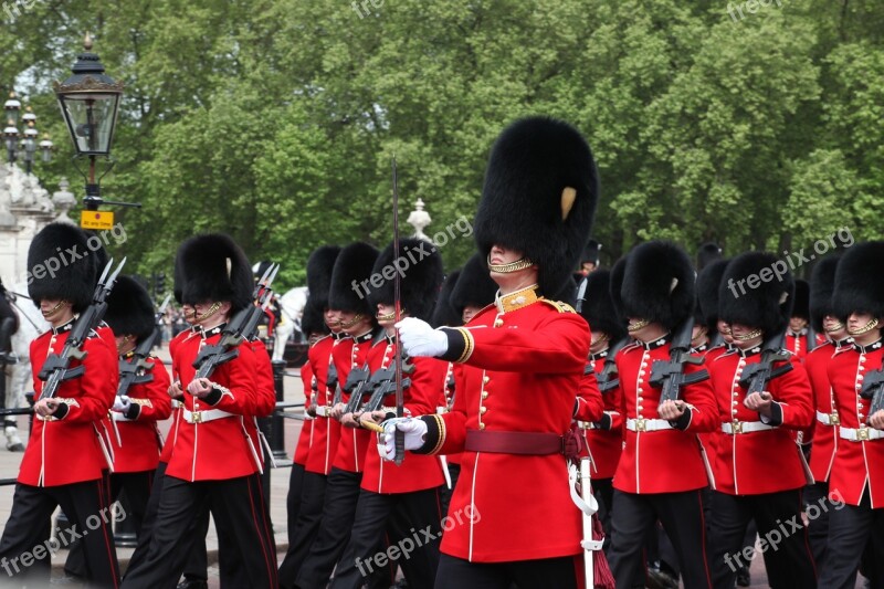 Grenadier Guards London Soldiers England Queen