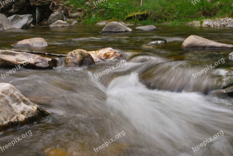 River Water Flow Quick Stones