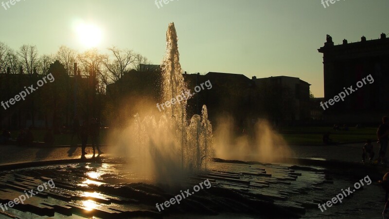 Berlin Capital Pleasure Garden Fountain Free Photos