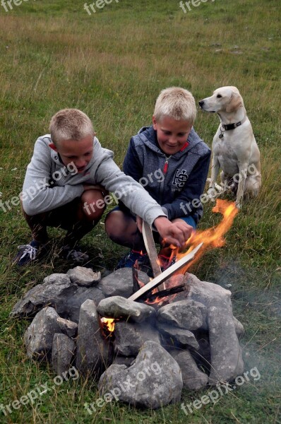 Campfire Adventure Fire Wood Flame