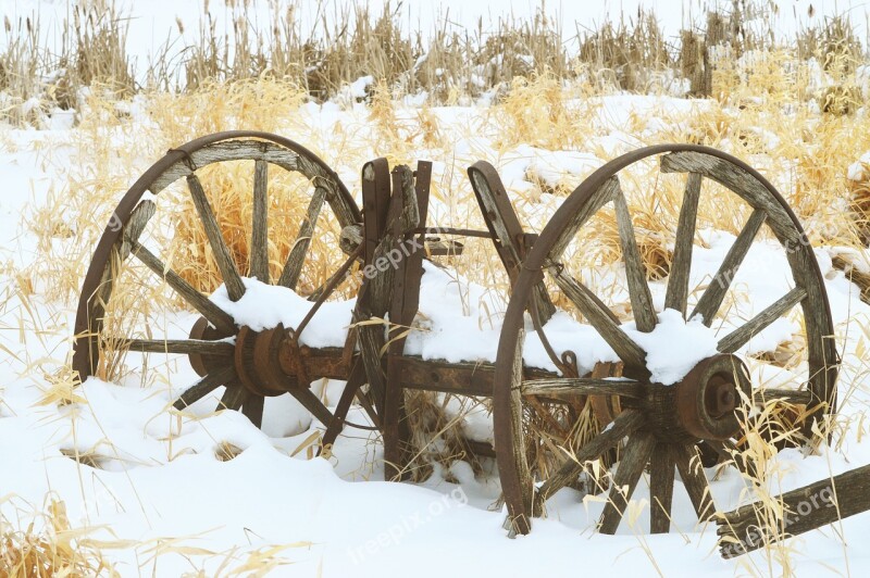 Wagon Wheels Rustic Antique Wooden Wood