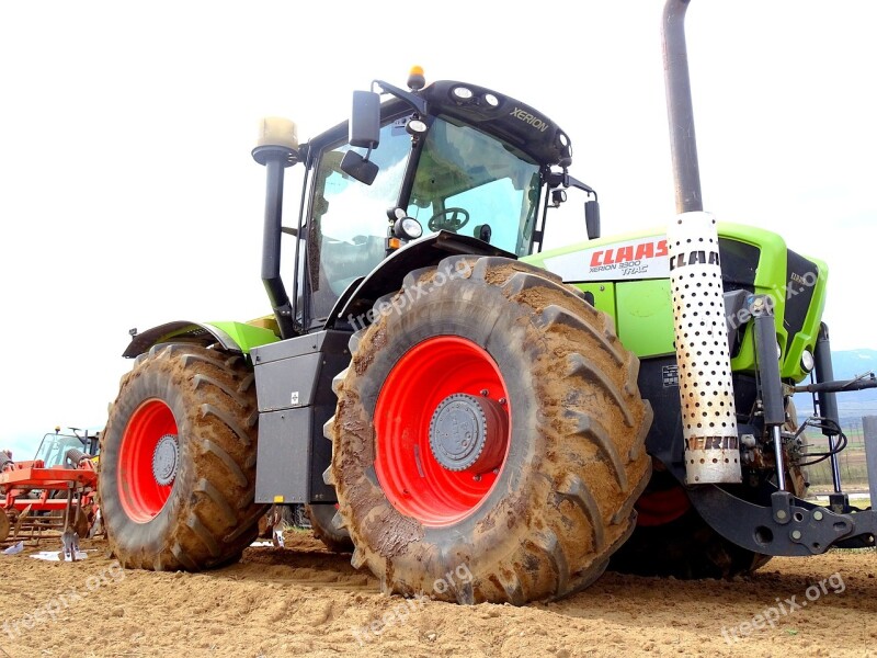 Tractor Class Field Free Photos