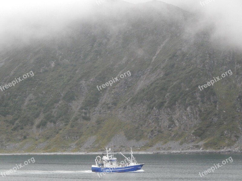 Korablik Fog Morning Boat Haze