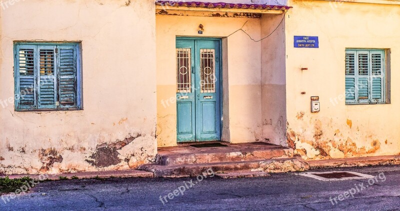 Old House Street Village Exterior Architecture