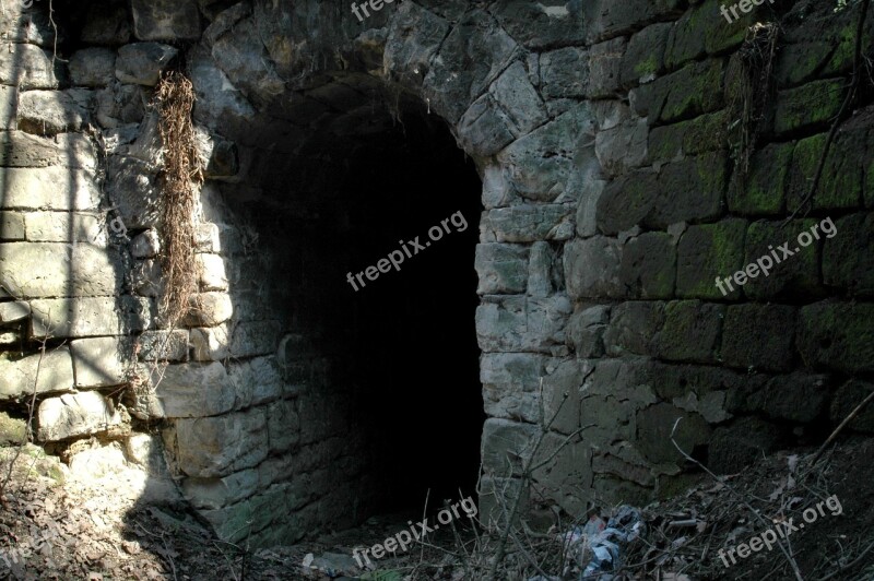 Secret Passage Leak History Castle The Fortifications