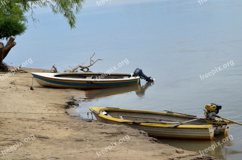 Boats River Barca Between Rivers Boat