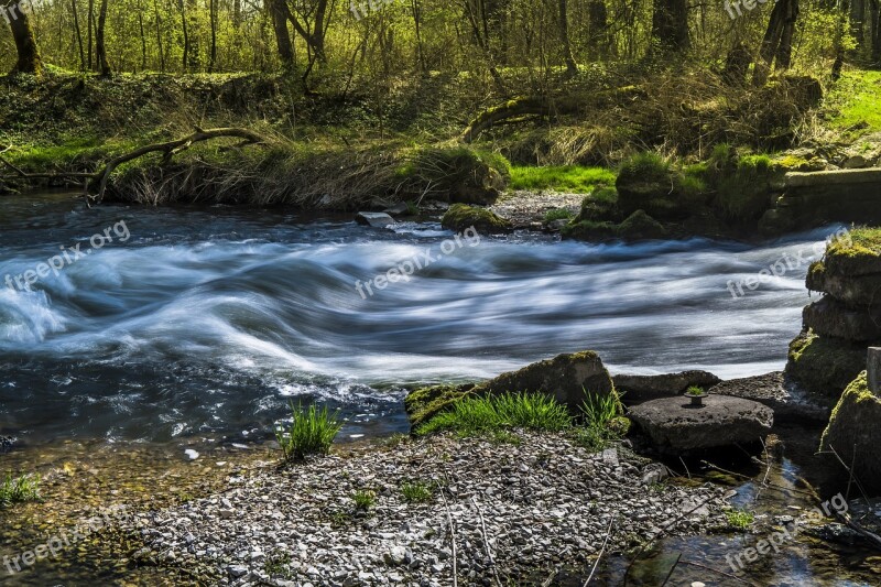 Water River Bach Racing Murmur