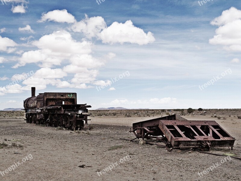 The Salar De Uyuni Cemetery Of Trains Bolivia Uyuni Free Photos