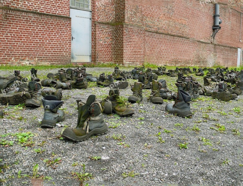 Work Shoes Zeche Hannover Art Ruhr Area Coal Pot