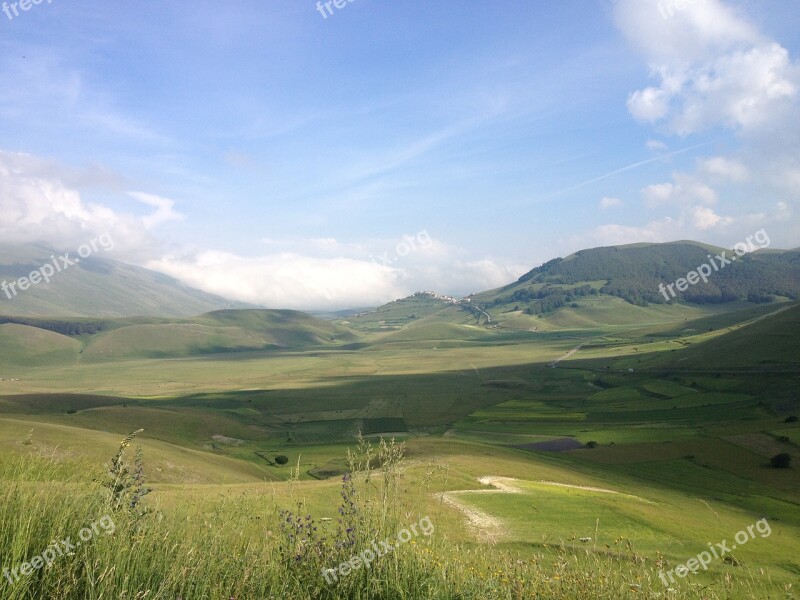 Piano Grande Le Marche Italy Mountains Sky