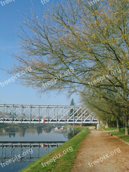 Bridge River Water Mirror Image Bank