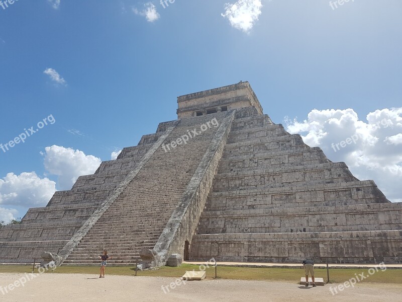 Chichen Itza Yucatan Maya Pyramid Free Photos