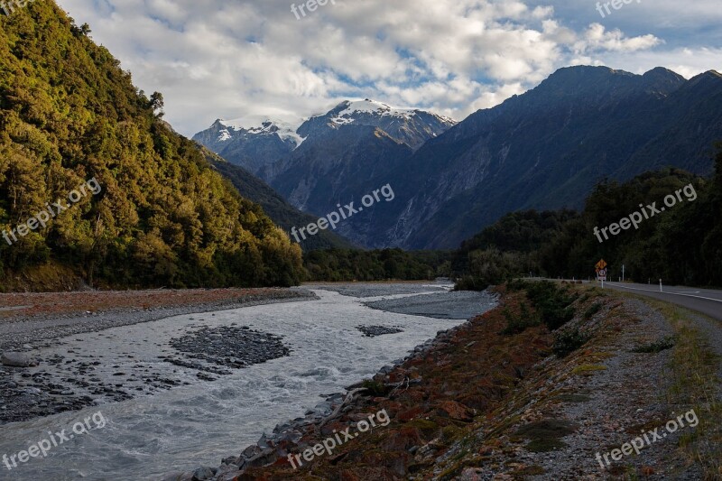 New Zealand Mountains Glacier Tourism Sunny Days