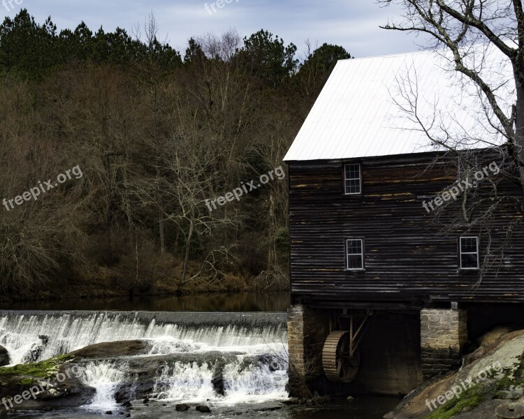 Mills Architecture Old Landmark Rural