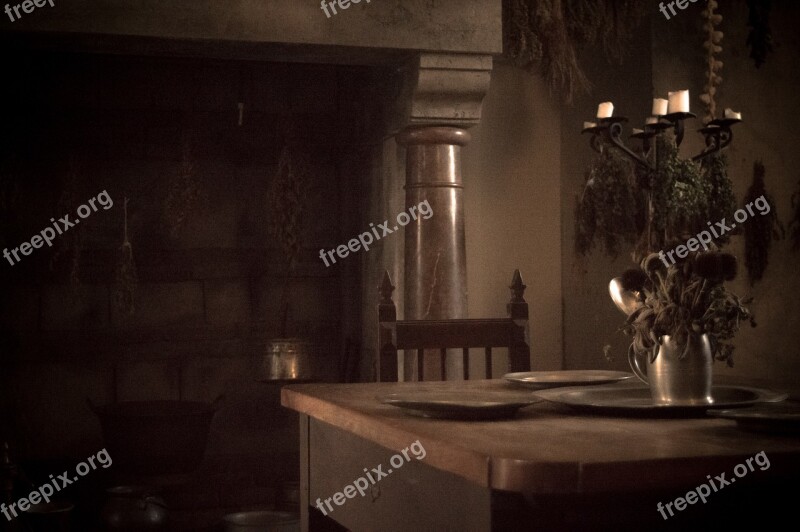 Medieval Diner Dinner Set Table Indoor