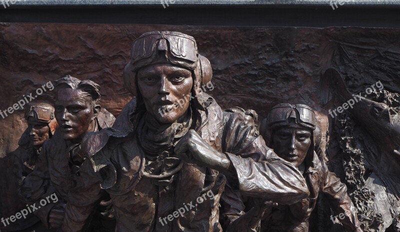 Uk London Battle Of Britain Memorial Embankment