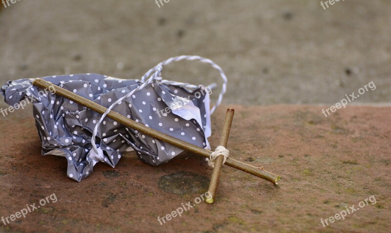 Cross Symbol Gift Thrown Away Careless