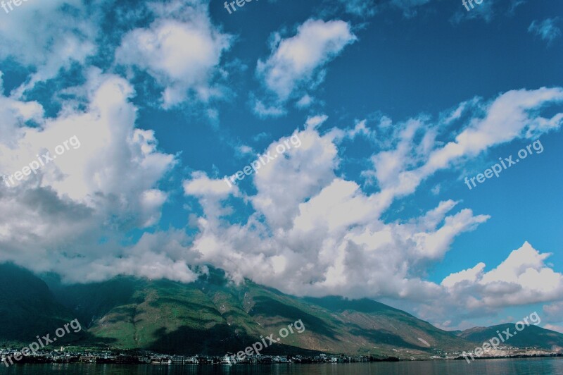 Mountain White Cloud Blue Sky Erhai Lake In Yunnan Province