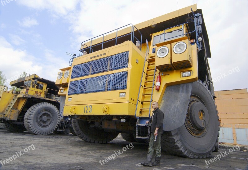 Dumper Gigantic Proportions Car Coal Belaz