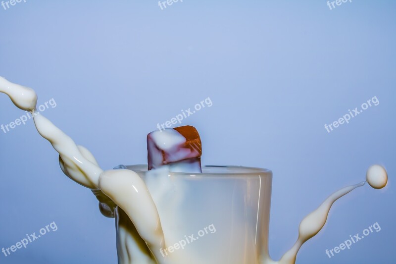 Milk Candy Bar Frosted Glass In Milk Drop Spray