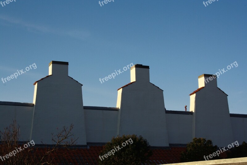 Ebeltoft Hyttefadet Chimneys Mood Blue Sky