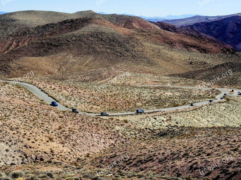 Death Valley Caravan Autos Jeep Terrain