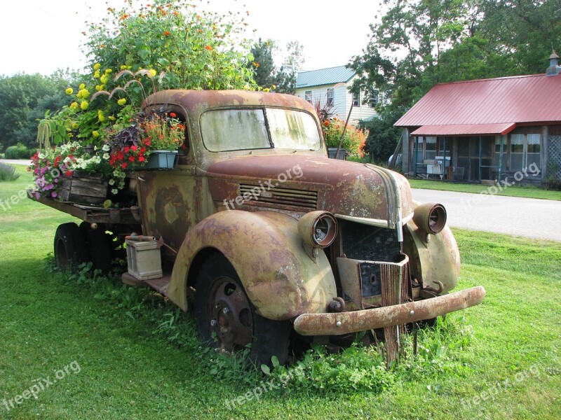 Truck Old Rust Vehicle Vintage