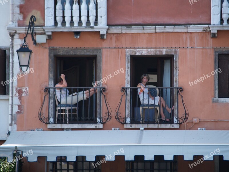 Venice Siesta Rest Recovery Balcony