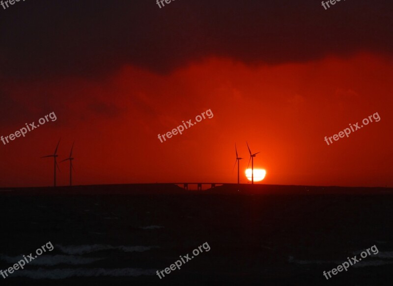 Sunset Pinwheel Silhouette Zeeland Holland