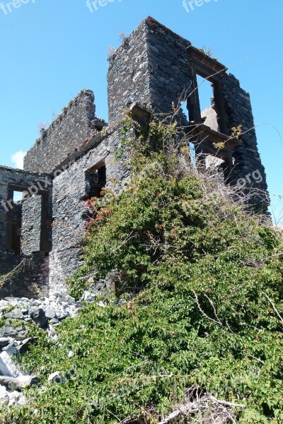 Ruin House Break Up Dilapidated Building