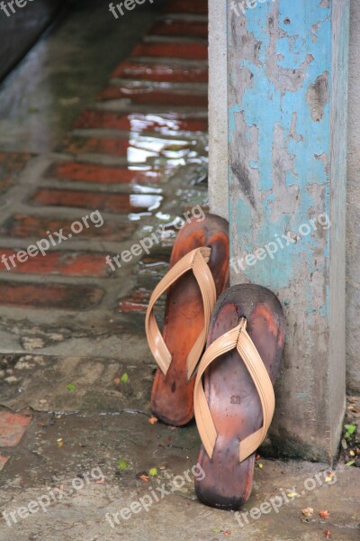 Myanmar Mandalay Monastery Monks Flip Flops