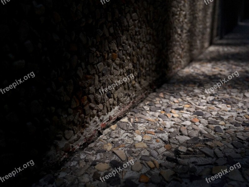 The Darkness A Faint Light Rock The Wall Shade