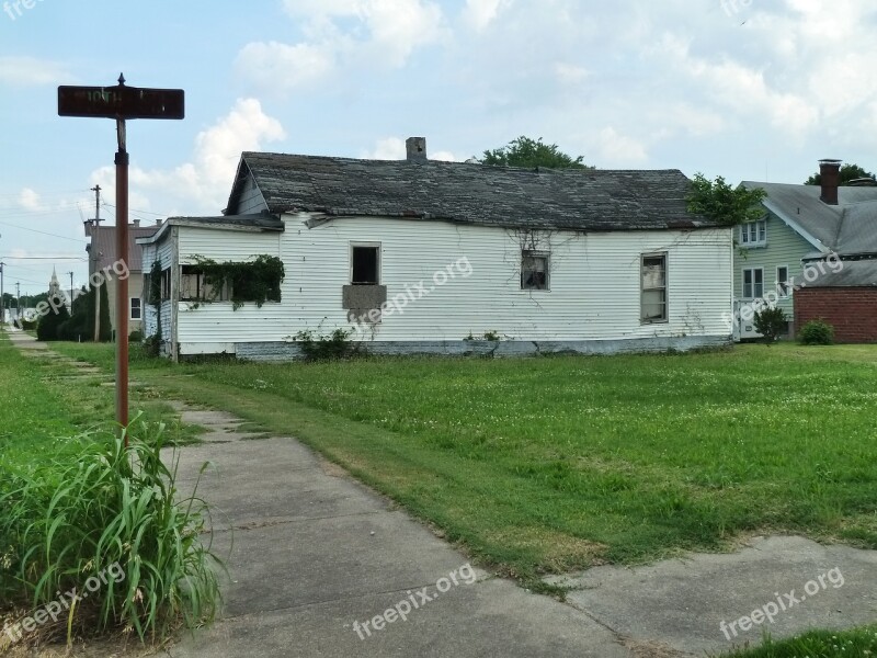 Cairo Illinois Run Down Neighborhood Old Buildings Free Photos