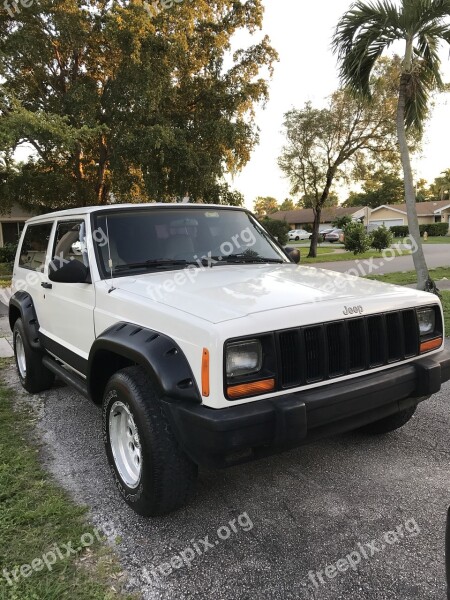 Jeep 4x4 Road Vehicle Suv